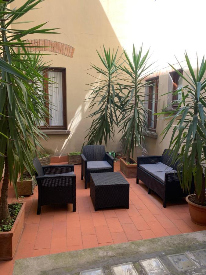 Signoria Apartment With Patio Флоренция Екстериор снимка